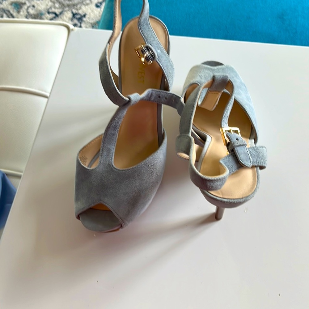 Soft blue suede platform for comfy walking